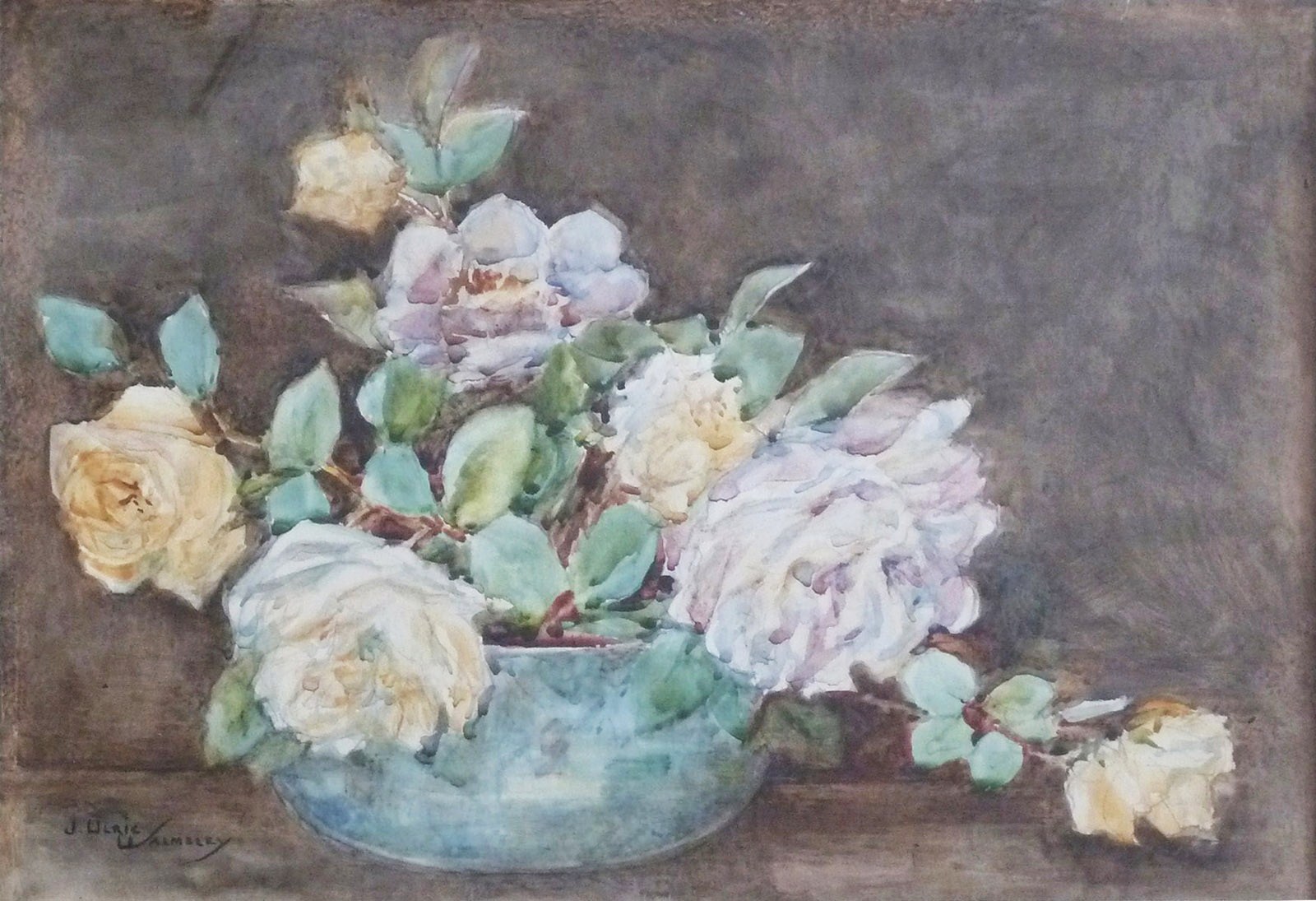 Bowl of roses